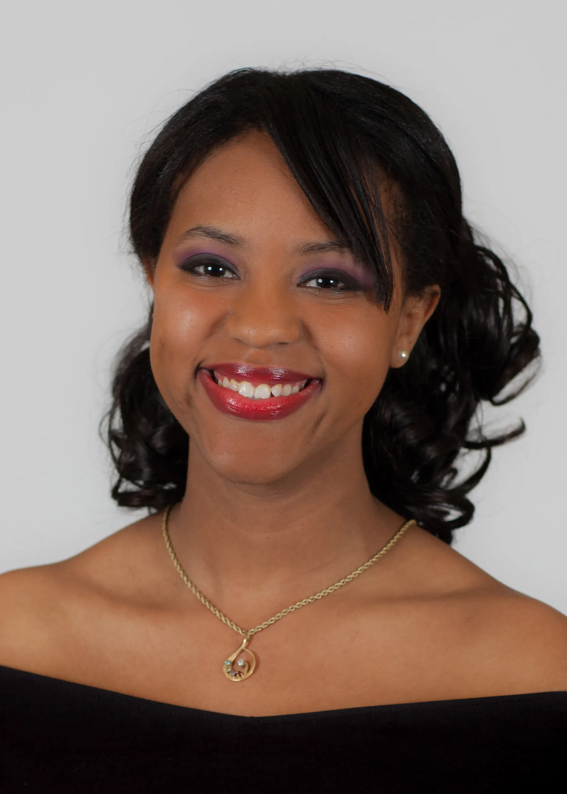 2016 Queen of Snows candidate Shakira Bradshaw, 26, of Woodbury. (Courtesy photo)