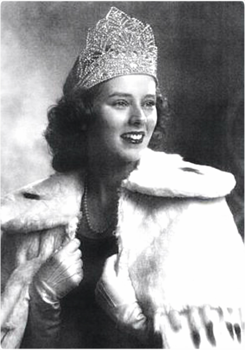 Helen Duffy Murphy's obituary photo? This one -- the one that shows her during her sparkling, glamorous reign as the 1947 Queen of Snows of the St. Paul Winter Carnival.