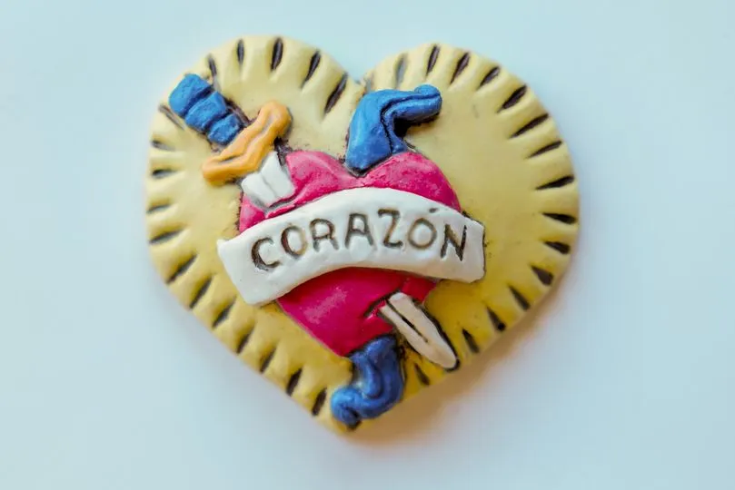 Cafe Corazon Medallion (002)