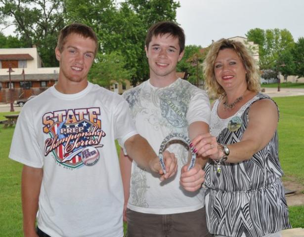 2010 Dan Patch Horseshoe Finders