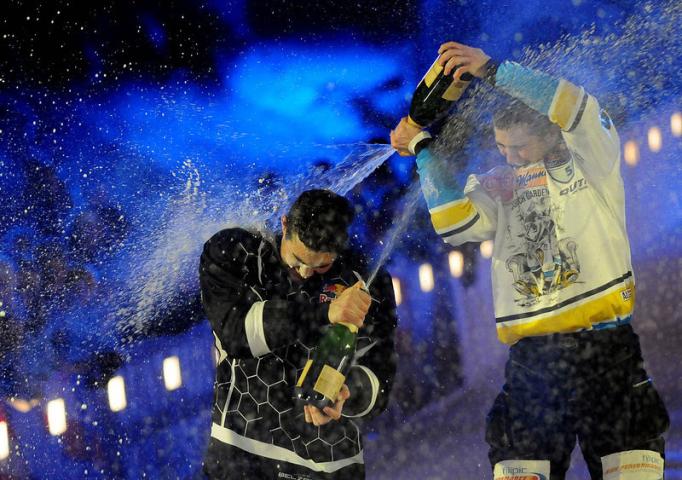 Winner Marco Dallago, right,  and  third place winner Cameron Naasz, right, of St. Cloud, Minn. (Pioneer Press: Sherri LaRose-Chiglo)