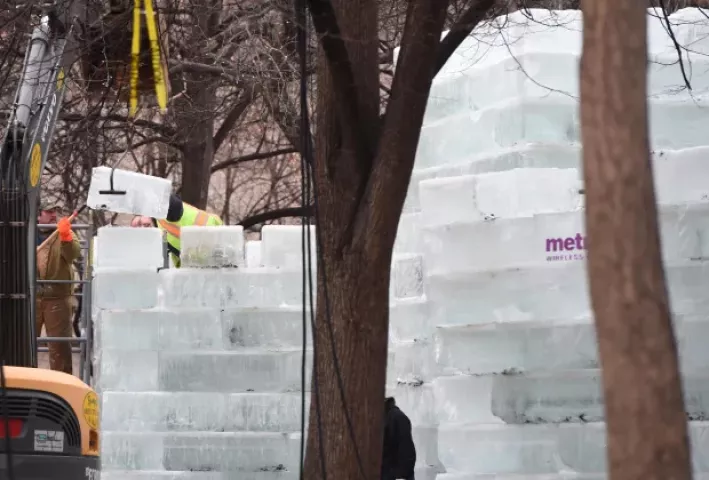 Bricklayers Local 1 will spend three days building the castle in Rice Park. (Pioneer Press: Scott Takushi)