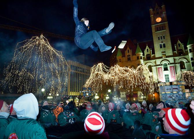 More bouncing. (Pioneer Press: Ben Garvin)