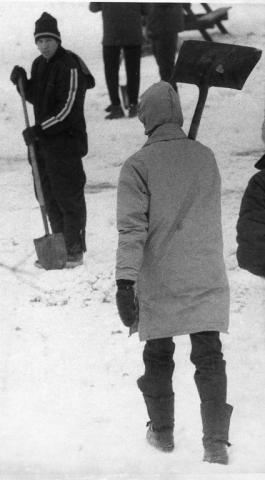 More searchers and their preferred implements at Keller Park in 1976. (Pioneer Press file photo)