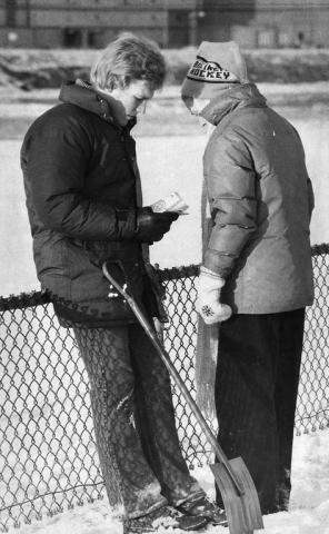 Scott Orr and Julie Haberman, both of St. Paul, check clues in the newspaper during the 1978 hunt. (Pioneer Press file photo)
