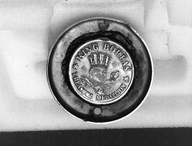 One side of 1973's medallion. (Pioneer Press file photo)