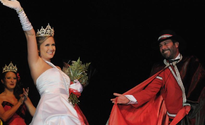Notos, Prince of the South Wind Jesse Abbott, right, motions to the South Wind Princess Leah Wipperling. (Pioneer Press: John Autey)