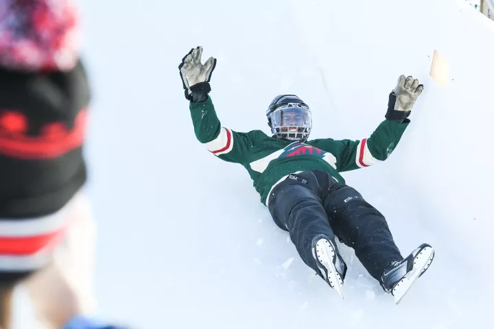 Carter slides down a steep section of the track. (Andy Rathbun / Pioneer Press)