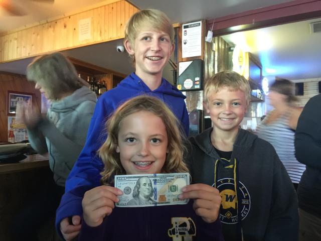 2015 Carver Steamboat Days Finders