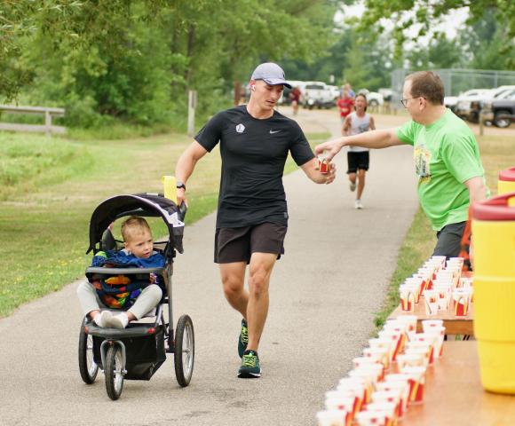 Watercade race