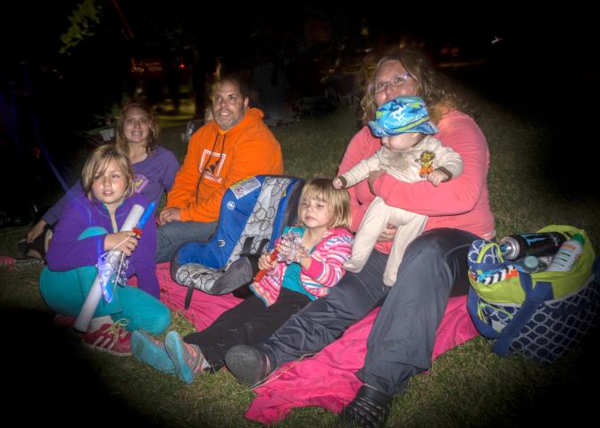 Parents Jill Struthers and Jason Reich were joined on a blanket at the beach by their children, Kera Sluka, 14, Kali, 8, Kloe, 4, and Kurt, 5 months.