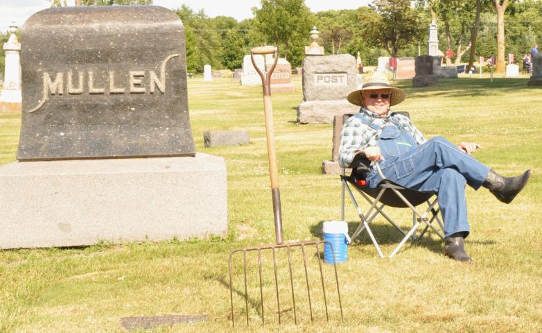 An interactive tour of Lake Ripley Cemetery was a new event at Litchfield Watercade this year. Above, Mayor Keith Johnson portrayed Louie Roberg, a successful Meeker County farmer and philanthropist whose legacy carries on in the educational pursuits of local scholars.