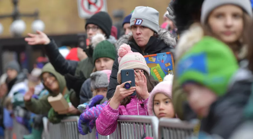 Kids line up along the rails at Rice Park during the 2020 St. Paul Winter Carnival King Boreas Grand Day Parade in downtown St. Paul on Saturday, Jan. 25, 2020. (John Autey / Pioneer Press)
