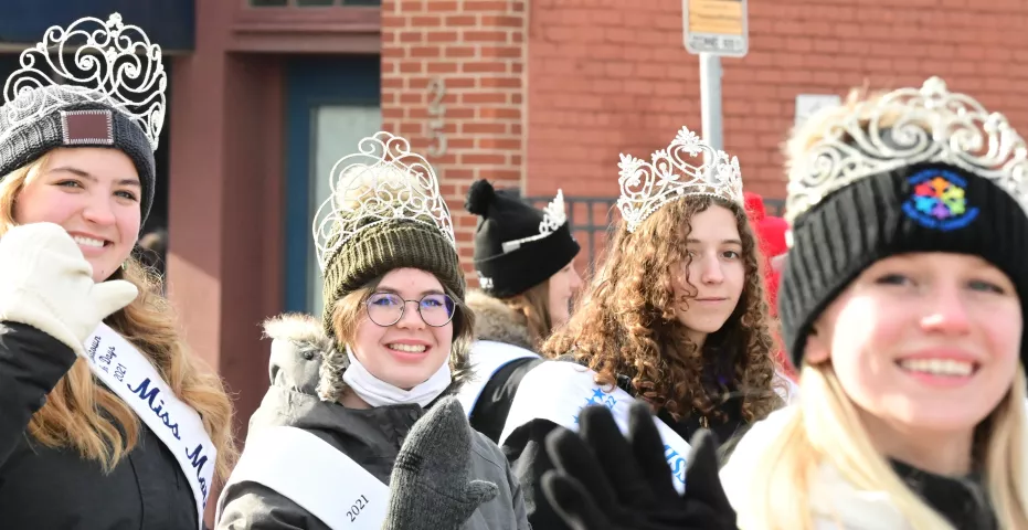 It’s a forest of tiaras as visiting princess march in the 2022 King Boreas Grande Day Parade, Presented by Hamernick’s, along West 7th Street in St. Paul on Saturday, January 29, 2022. (John Autey / Pioneer Press)