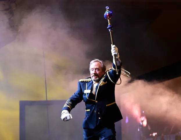 King Boreas LXXXIV, Billy Given is introduced during the 2022 St. Paul Winter Carnival Royal Coronation at the Saint Paul RiverCentre on Friday, January 28, 2022. (John Autey / Pioneer Press)