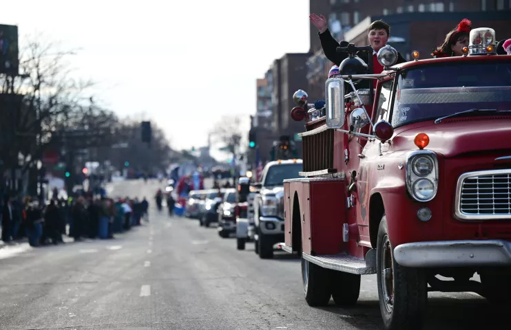 The 2022 King Boreas Grande Day Parade, Presented by Hamernick’s makes it way along West 7th Street in St. Paul on Saturday, January 29, 2022. (John Autey / Pioneer Press)